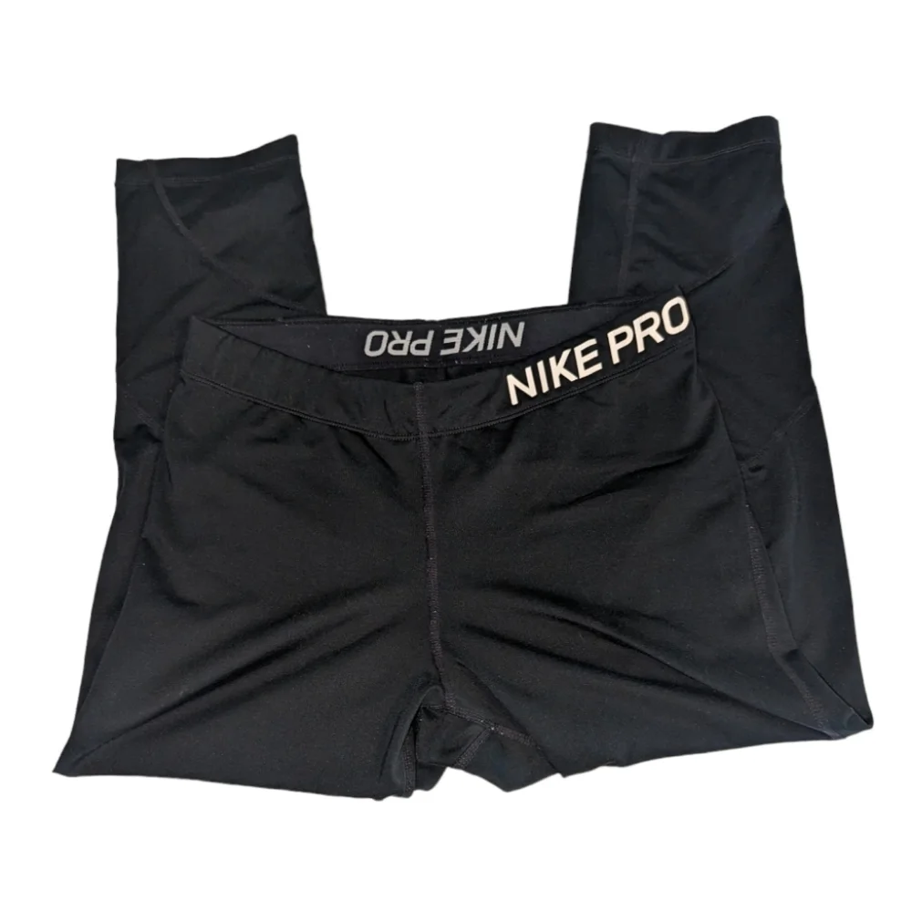Nike pro cropped